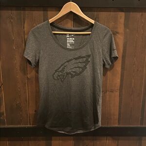 Nike Philadelphia Eagles Athletic Cut Tee Women’s Size M